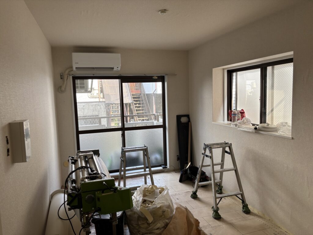 Finished wallpaper installation in a one-bedroom apartment