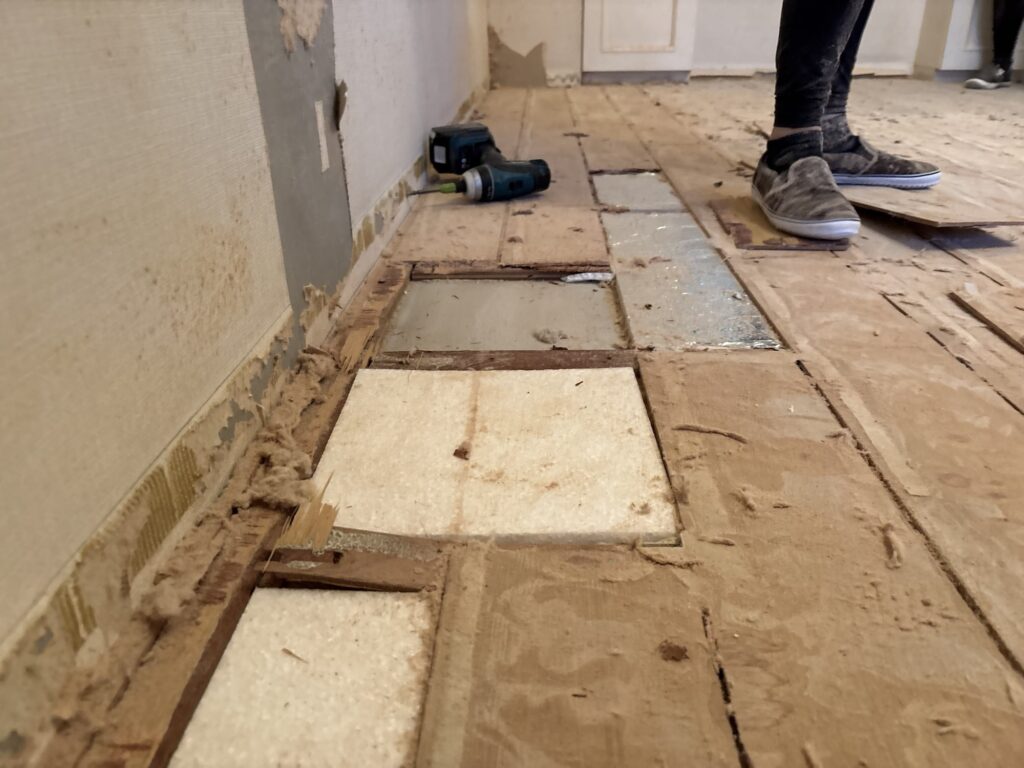 Recessed section of a Japanese apartment floor where underfloor heating was installed